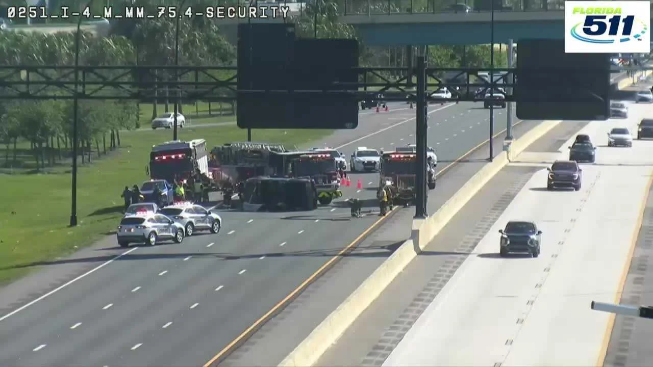 I-4 crash scene near Universal Orlando April 2026