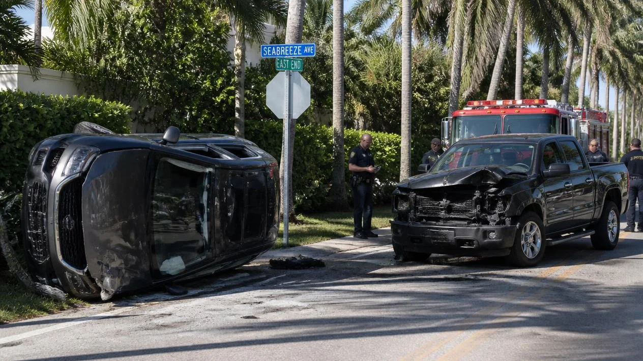 Tiger Woods crash on Jupiter Island 2026 scene