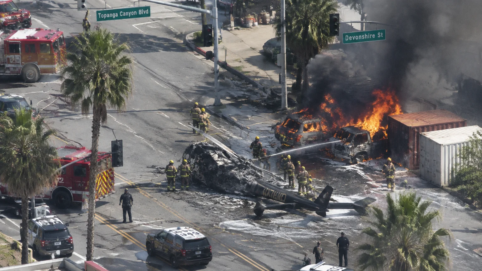 LA helicopter crash 2026 near Chatsworth